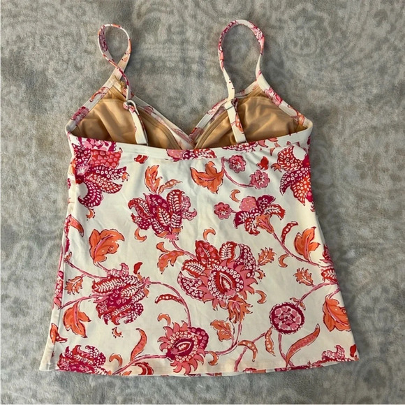 Lands’ End Tankini Top - Picture 2 of 4